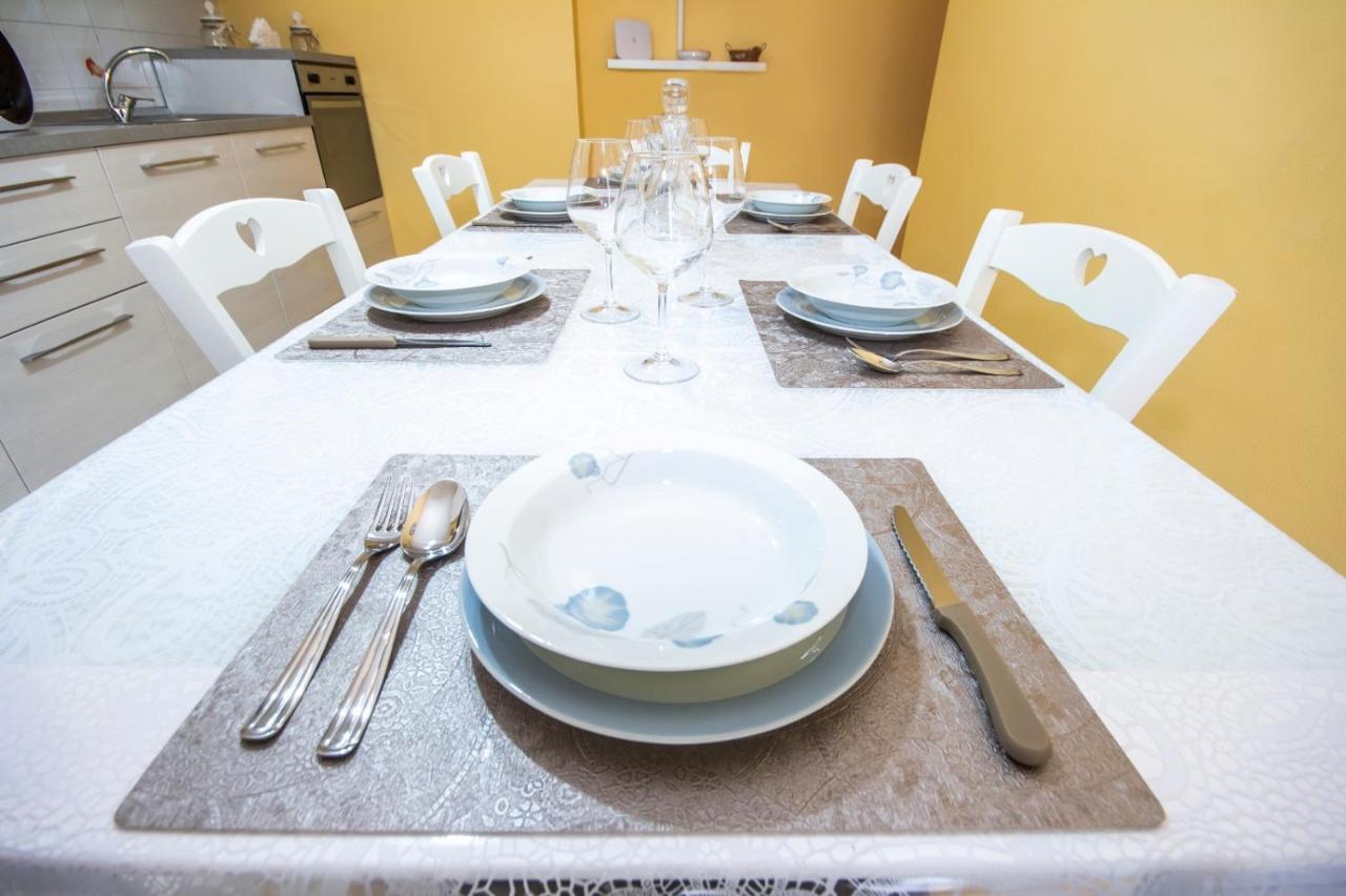 Etna Sunshine Apartment Linguaglossa Bagian luar foto